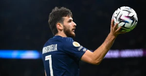 L'Equipe: 'ბარსელონამდე 4 დღით ადრე, კვარაცხელიას ტრავმა საგანგაშოა'