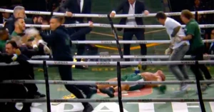 UFC-ის ყოფილი მებრძოლი რინგზე მასობრივი ჩხუბისას გათიშეს