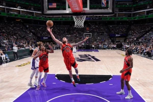 მამუკელაშვილის 17 წუთი | ტორონტომ საკრამენტოს მოუგო