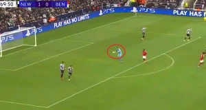 ნიუკასლის მეკარის საგოლე გადაცემა ხელით