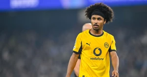 ადეიემი კასტეტისა და ელექტროშოკის ფლობისთვის დააჯარიმეს