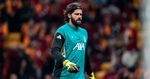 ალისონი ლივერპულის ძირითად შემადგენლობაში ბრუნდება