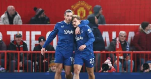 ევერტონისთვის ოლდ ტრაფორდზე მანჩესტერთან გამარჯვება ისტორიული გამოდგა