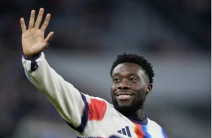 ალფონსო დევისი მოედანს დაუბრუნდა