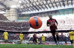 ნკუნკუს დუბლი - მილანი სერია A-ში გალიდერდა