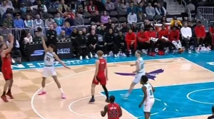 კომენტატორის რეაქცია სანდრო მამუკელაშვილის ზუსტ სამქულიანზე