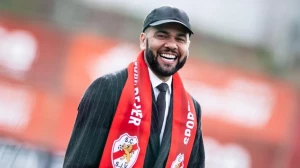 დანი ალვეში ფეხბურთს უბრუნდება: ბრაზილიელს მსოფლიოს ჩემპიონატზე თამაში სურს