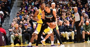 ვემბანიამამ ლეიკერსს 8 წუთში 25 ქულა ჩაუგდო