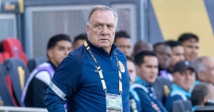 დიკ ადვოკაატმა კურასაოს მწვრთნელის პოსტი დატოვა