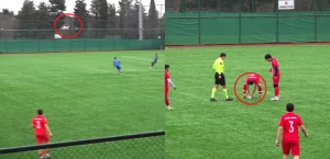 თურქეთის სამოყვარულო ლიგაში ფეხბურთელმა თოლია სიკვდილისგან იხსნა