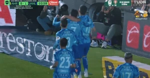 ჩასუნთქვის გარეშე - კომენტატორი 30 წამი "გოოოოოოოოლ"-ს ყვიროდა | VIDEO