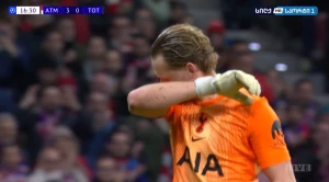 უცნაური გოლები ტოტენჰემის კარში - მეკარე პირველივე ტაიმში შეიცვალა