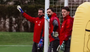 "დარწმუნებული არ ვარ, რომ ალისონი გუნდთან ერთად ვარჯიშს შეძლებს" - არნე სლოტი