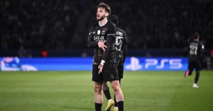 "კვარადონა ევროპის უდიდეს სცენას ანათებს" - პსჟ ხვიჩაზე წერს