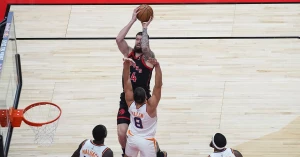 მამუკელაშვილის 9 ქულა ფინიქსთან | ტორონტომ გაიმარჯვა