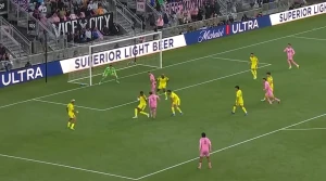 მესის მე-900 გოლი კარიერაში