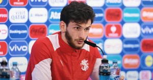 ხვიჩა კვარაცხელია: "კანკავას და კაშიასგან ვისწავლე, რომ კაპიტანი სამაგალითო უნდა იყოს"