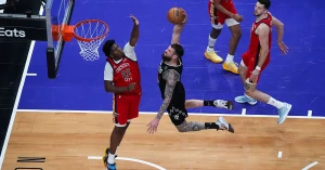 სანდრო მამუკელაშვილის 18 ქულა პელიკანსთან | ტორონტომ მოიგო