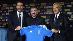 იტალიის ფეხბურთის ფედერაციის პრეზიდენტი: "არც მე გადავდგები და არც გატუზო"