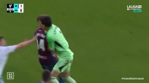 ესტებან ანდრადამ გაძევების შემდეგ მეტოქეს სახეში ჩაარტყა