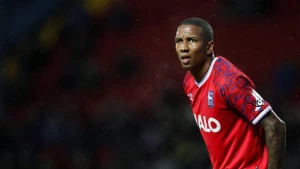 ეშლი იანგმა საფეხბურთო კარიერის დასრულების გადაწყვეტილება მიიღო