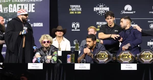 ილია თოფურია UFC-ის მძიმეწონოსანს დაუპირისპირდა